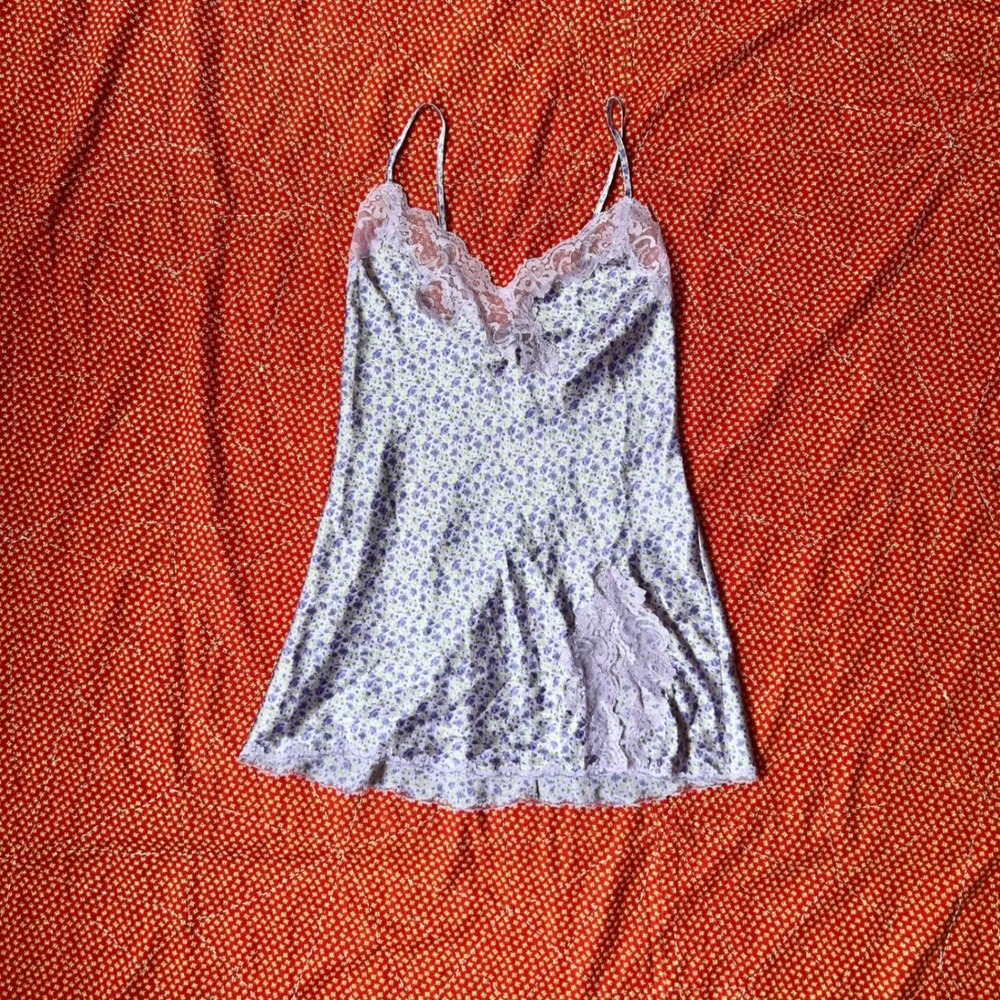 Victoria Secret Vintage 2003 XS Purple Floral Lace Trim Satin Slip Nightgown